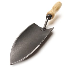 1411 - Sodinimo kastuvėlis su šaknų pjūkleliu - 14 cm uosio kotas