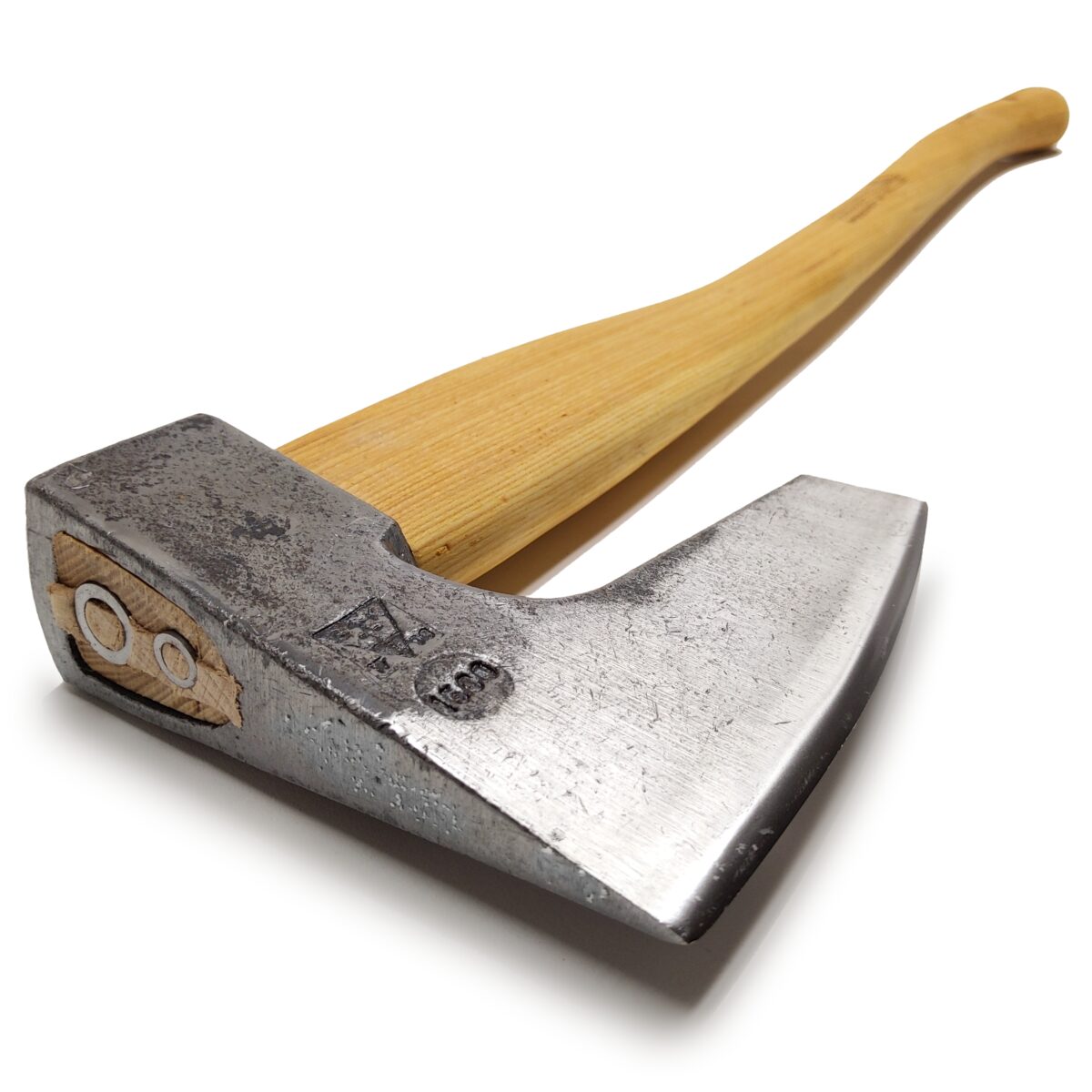 Kaltinis universalus kirvis „Viking“ kirvis 2 kg hikorio rankena